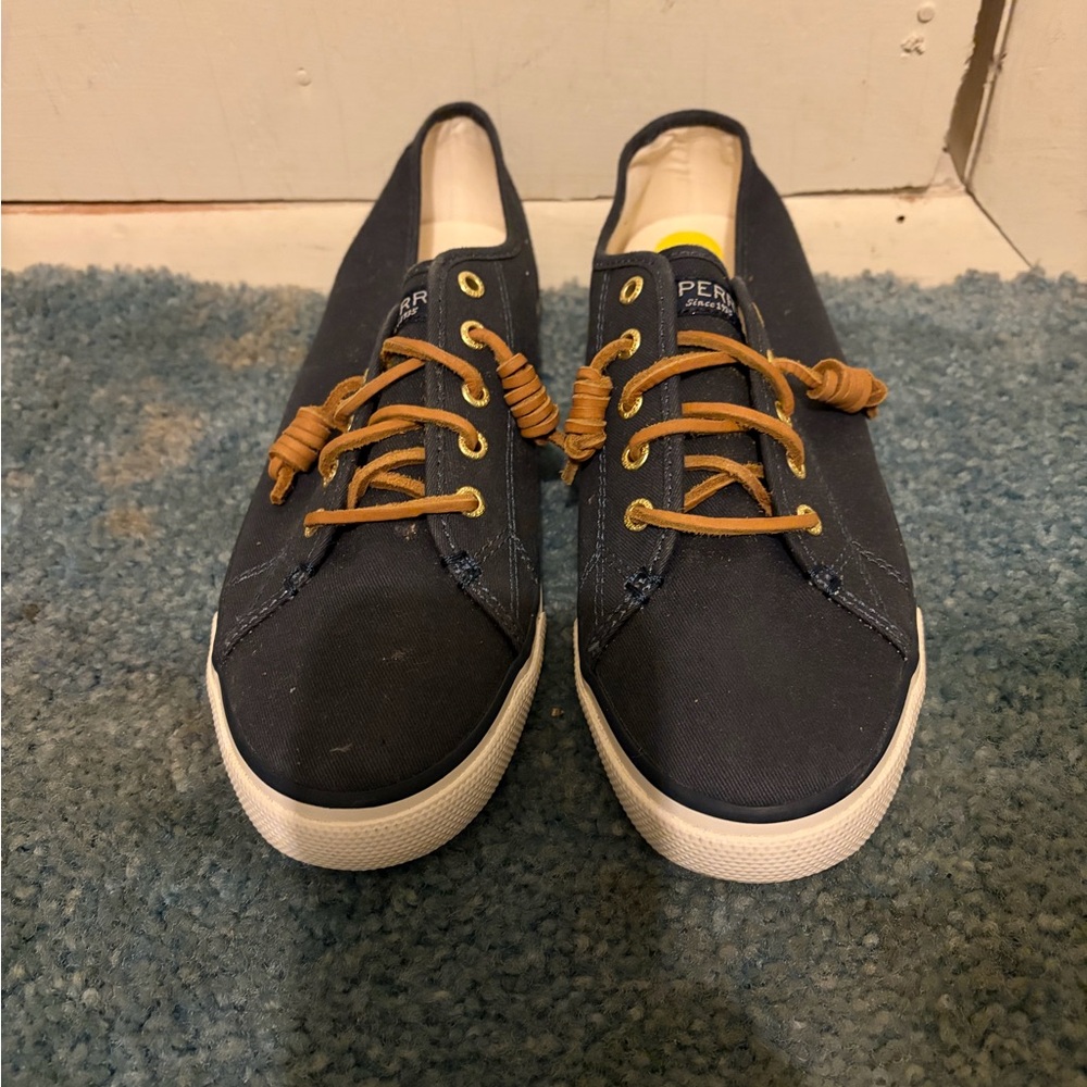 Perry Ellis Women’s Navy Sneakers with Tan Laces